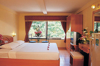 Tj Guesthouse Pattaya Exterior photo
